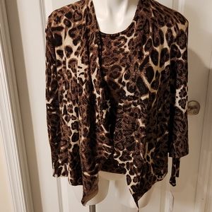 Peter Nygard new sweater set leopard design with gold accent size small
